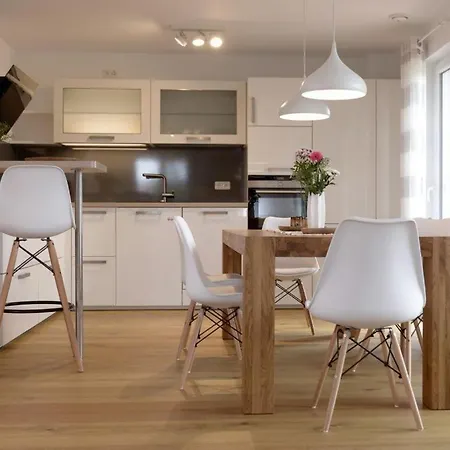 3 Meeresperlen Strandhaus Apartment Gross Schwansee